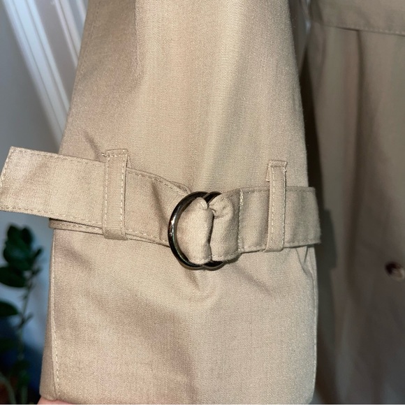 Vintage London Fog Classic Trench - Picture 5 of 16